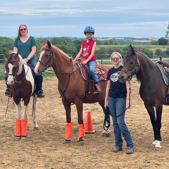 Meet your Posher, Danielle - Picture 8 of 8